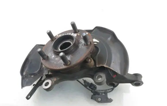 Toyota RAV 4 (XA30) Front wheel hub spindle knuckle 