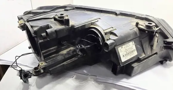 Volkswagen Jetta VI Headlight/headlamp 1EL01039501 5C7941005A