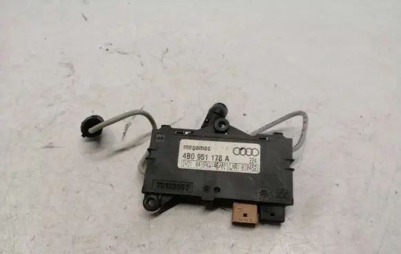 Audi A6 S6 C5 4B Alarm control unit/module 4B0951178A 70103057 010452