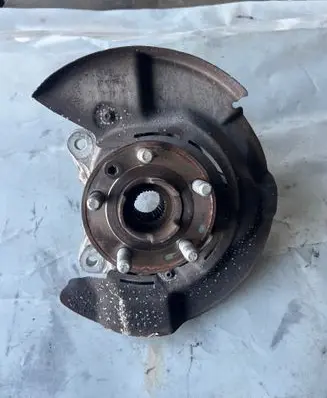 Land Rover Discovery Sport Front wheel hub 