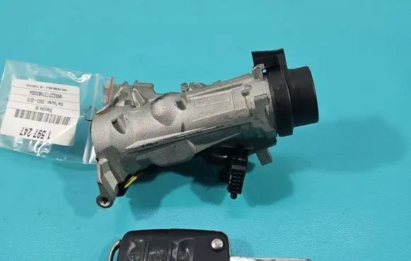 Volkswagen Touran I Ignition lock 1K0905865 IMPRK1597247