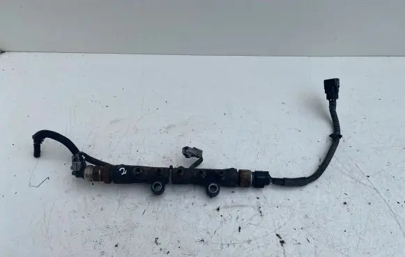 Toyota Avensis T250 Fuel main line pipe