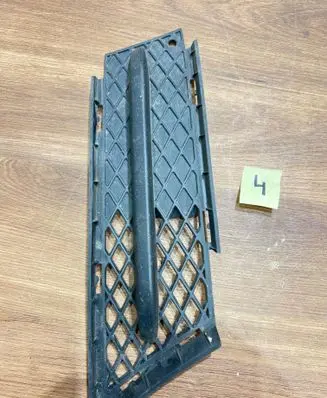 BMW 3 E90 E91 Front bumper lower grill 7154552
