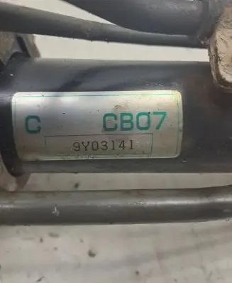 Mazda Premacy Steering rack 9Y03141 CB07