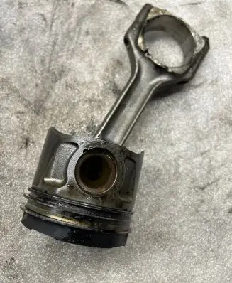 Opel Signum Piston 0923 664