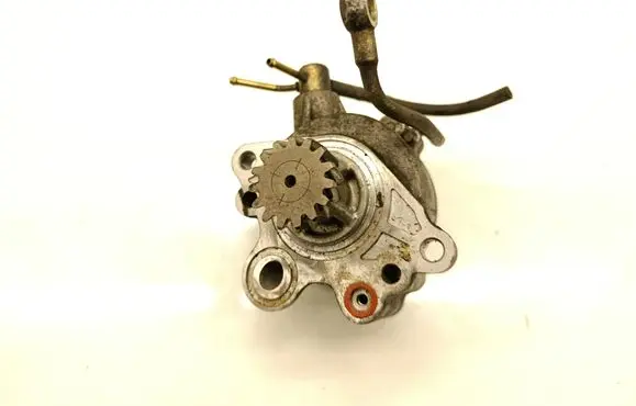 Mitsubishi Pajero Vacuum pump