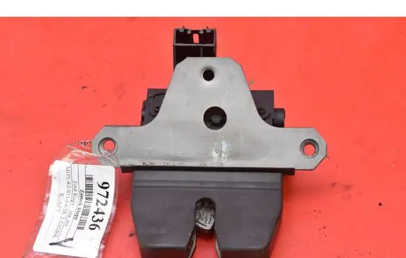 Ford Kuga I Tailgate/trunk/boot lock/catch/latch