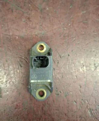Mercedes-Benz E W211 Airbag deployment crash/impact sensor 0025426918 03W18