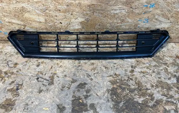 Front bumper lower grill