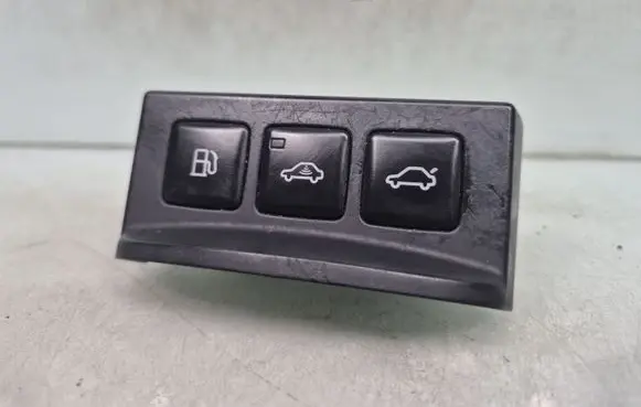 Audi TT Mk1 Fuel tank opening switch 8N0962101
