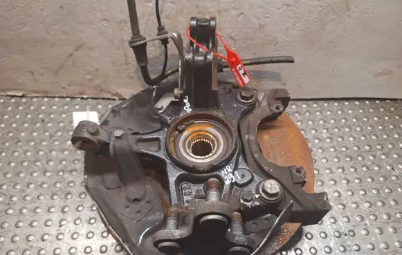 Citroen C4 II Picasso Front wheel hub spindle knuckle S14765291 1647857480