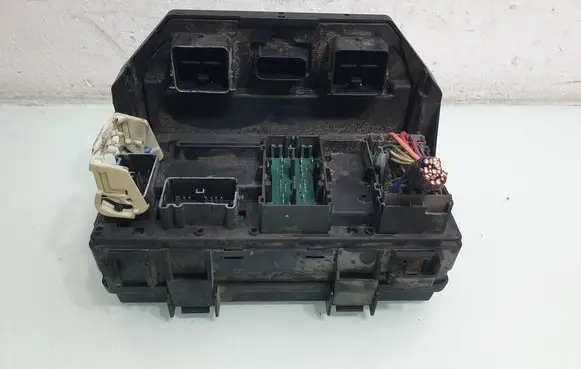Dodge Grand Caravan Fuse box set 68239606AA