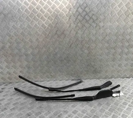 Mercedes-Benz GLE W167 Windshield/front glass wiper blade A1678206603 A1678206803