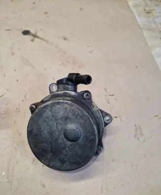 Vacuum pump