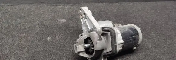 Renault Clio IV Starter motor 233000557R M000TD0372ZE