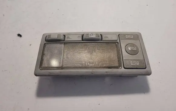 Volkswagen Golf III Front seat light 1h0947111