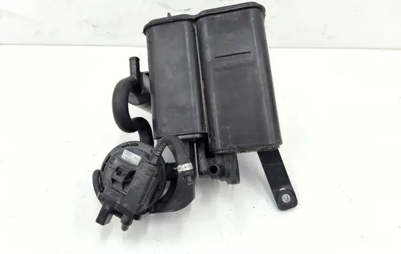Audi Q7 4L Active carbon filter fuel vapour canister 7L8201801B