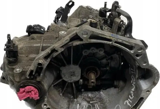 Manual 5 speed gearbox