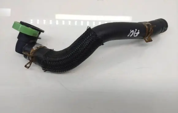 Toyota Auris E180 Engine coolant pipe/hose A4420