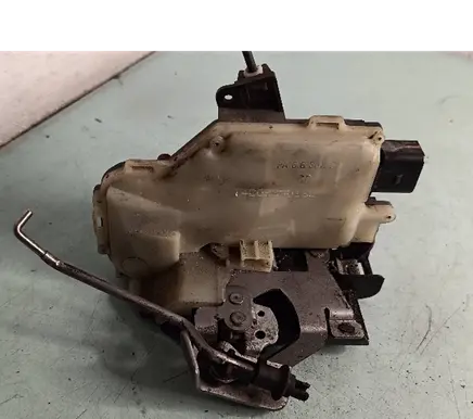 Audi A4 S4 B6 8E 8H Rear door lock