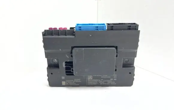 Audi Q7 4M Gateway control module 8W6907468F 8W6907468E A2C76331801