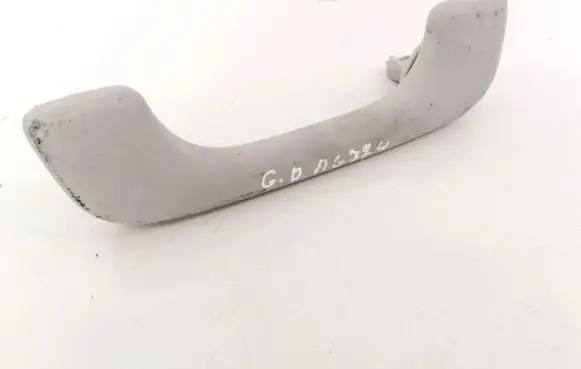 Renault Megane II Rear interior roof grab handle 8200035038