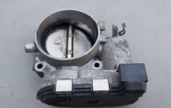 Mercedes-Benz C W203 Throttle valve A1121410125 38127 0280750019