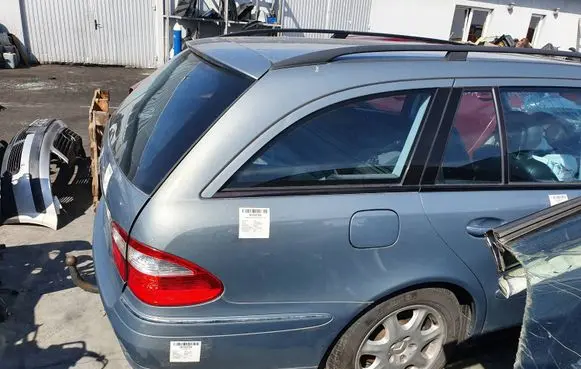 Mercedes-Benz E W211 Rear quarter panel 747