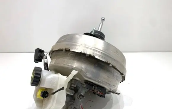 BMW 5 G30 G31 G38 Brake booster 6861215
