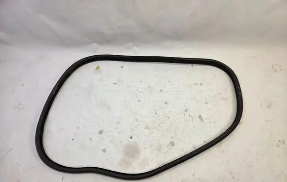 Jaguar XE Front door rubber seal 