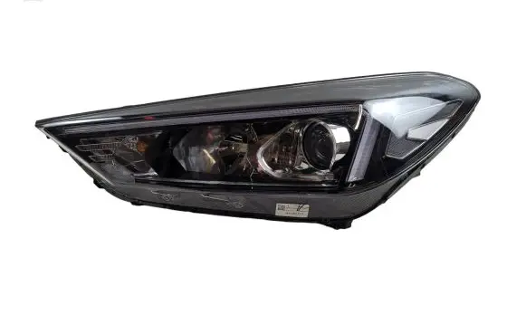 Hyundai Tucson TL Headlight/headlamp D792121A30 D792122A10 D61L
