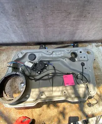 Volkswagen Golf IV Front door window regulator with motor 102485103