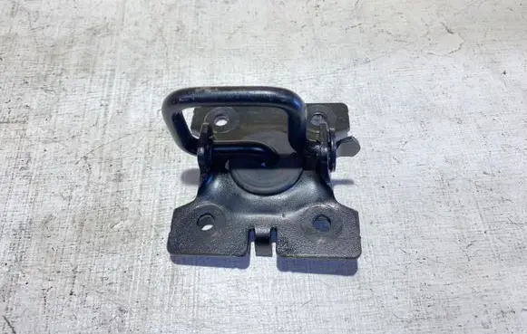 Maserati Ghibli Seat back rest lock catch 05000046AA 63766