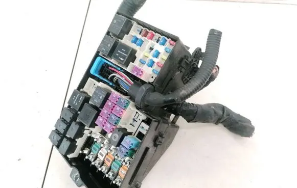 Mazda CX-7 Fuse box set EG2166767 EG21-66767