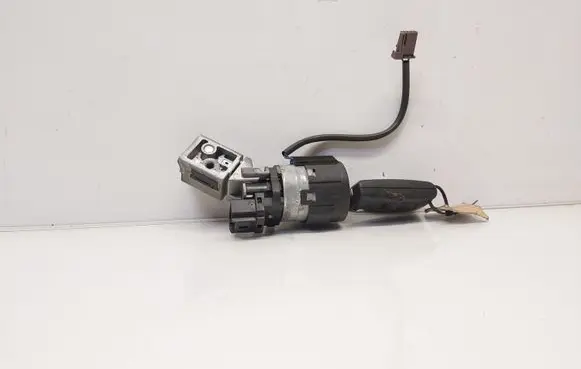 Citroen C4 I Picasso Ignition lock 9663123380