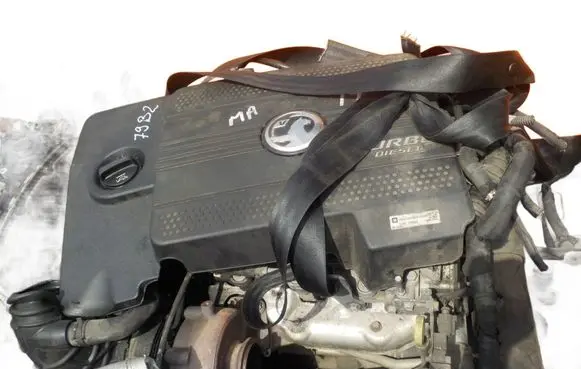 Opel Antara Air conditioning (A/C) compressor (pump) 557806030
