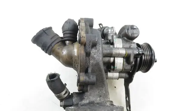 Ford Mondeo Mk III Power steering pump XS7Q8A578AF