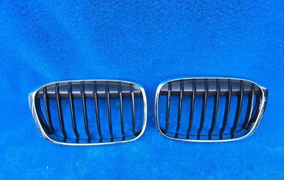 BMW X1 F48 F49 Front bumper upper radiator grill 7383364