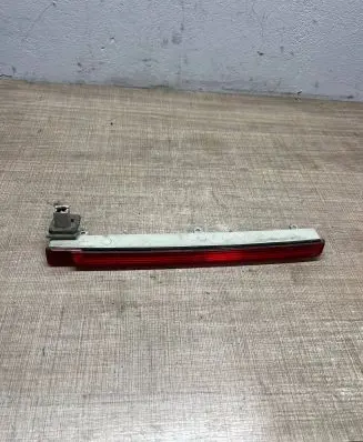 Mercedes-Benz E W211 Third/center stoplight A2118200256 2DA008625