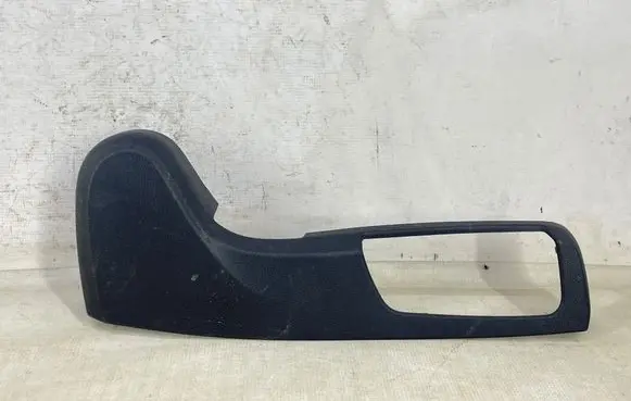 BMW 6 F12 F13 Front door seat control surround trim 7228290