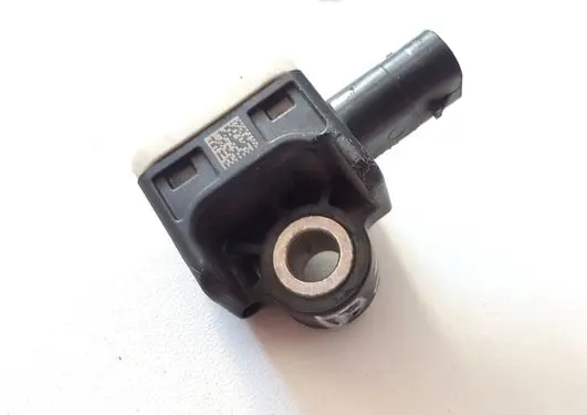 Mercedes-Benz A W176 Airbag deployment crash/impact sensor A1668210151