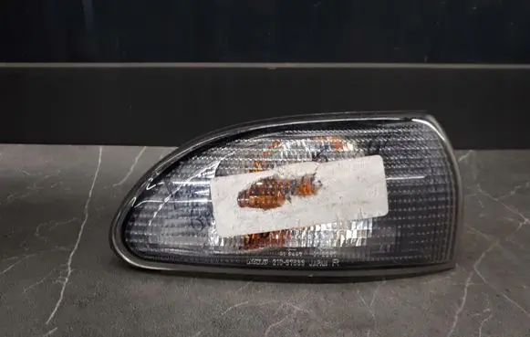 Mitsubishi Galant Front indicator light 210-37833
