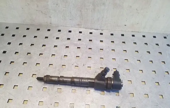 Fuel injector