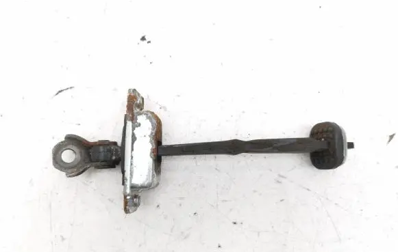 Opel Antara Rear door check strap stopper