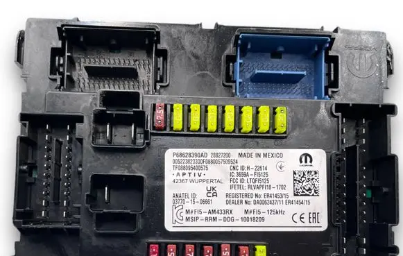 Jeep Compass Fuse box set P68628390AC