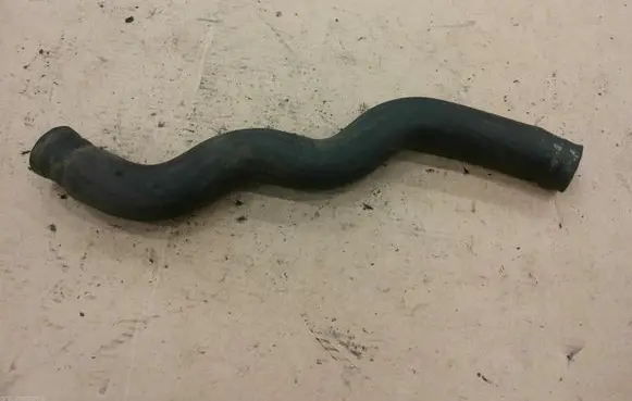 Volkswagen Golf II Engine coolant pipe/hose 191819373H