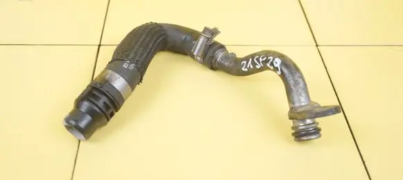 Volvo V60 Engine coolant pipe/hose D5204T3