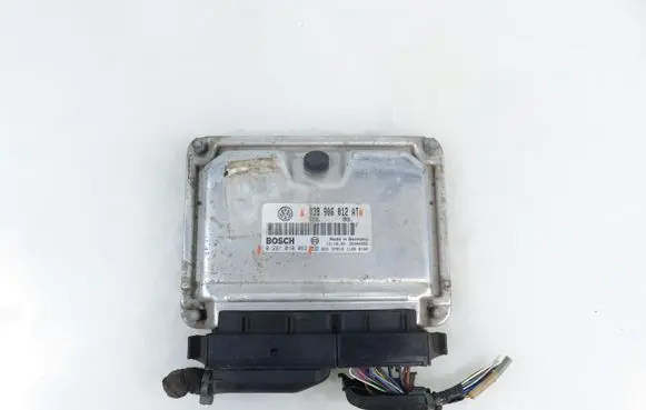 Seat Leon (1M) Engine control unit/module 0281010062 038906012AT