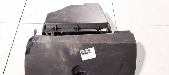 Glove box
