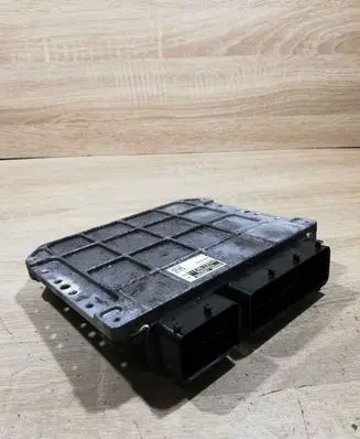 Toyota Yaris Verso Engine control unit/module ECU 896610F211